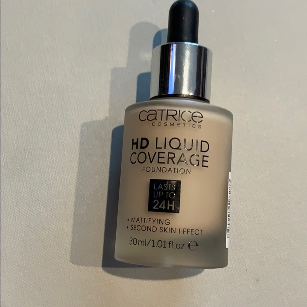 FREE GIFT WITH PURCHASE